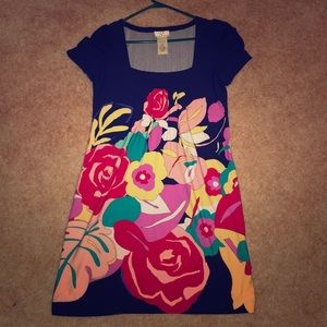 Cap sleeved colorful dress